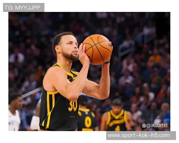 库里谈进攻角色变化斯潘塞主控让我更专注无球跑动创造空间